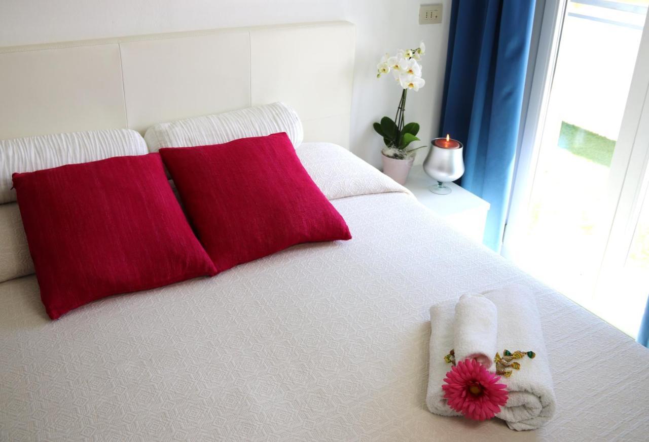 Design Hotel Astra B&B Misano Adriatico Eksteriør billede
