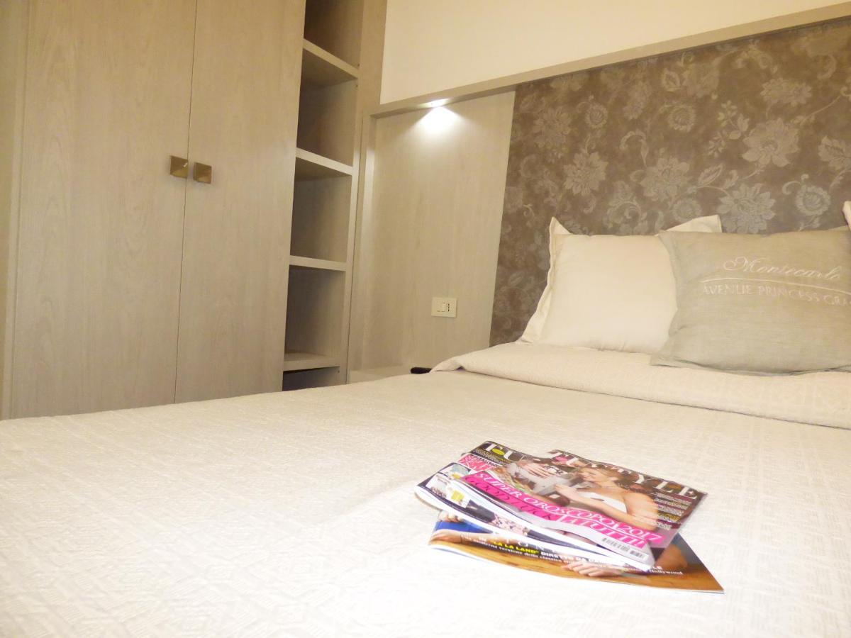 Design Hotel Astra B&B Misano Adriatico Eksteriør billede