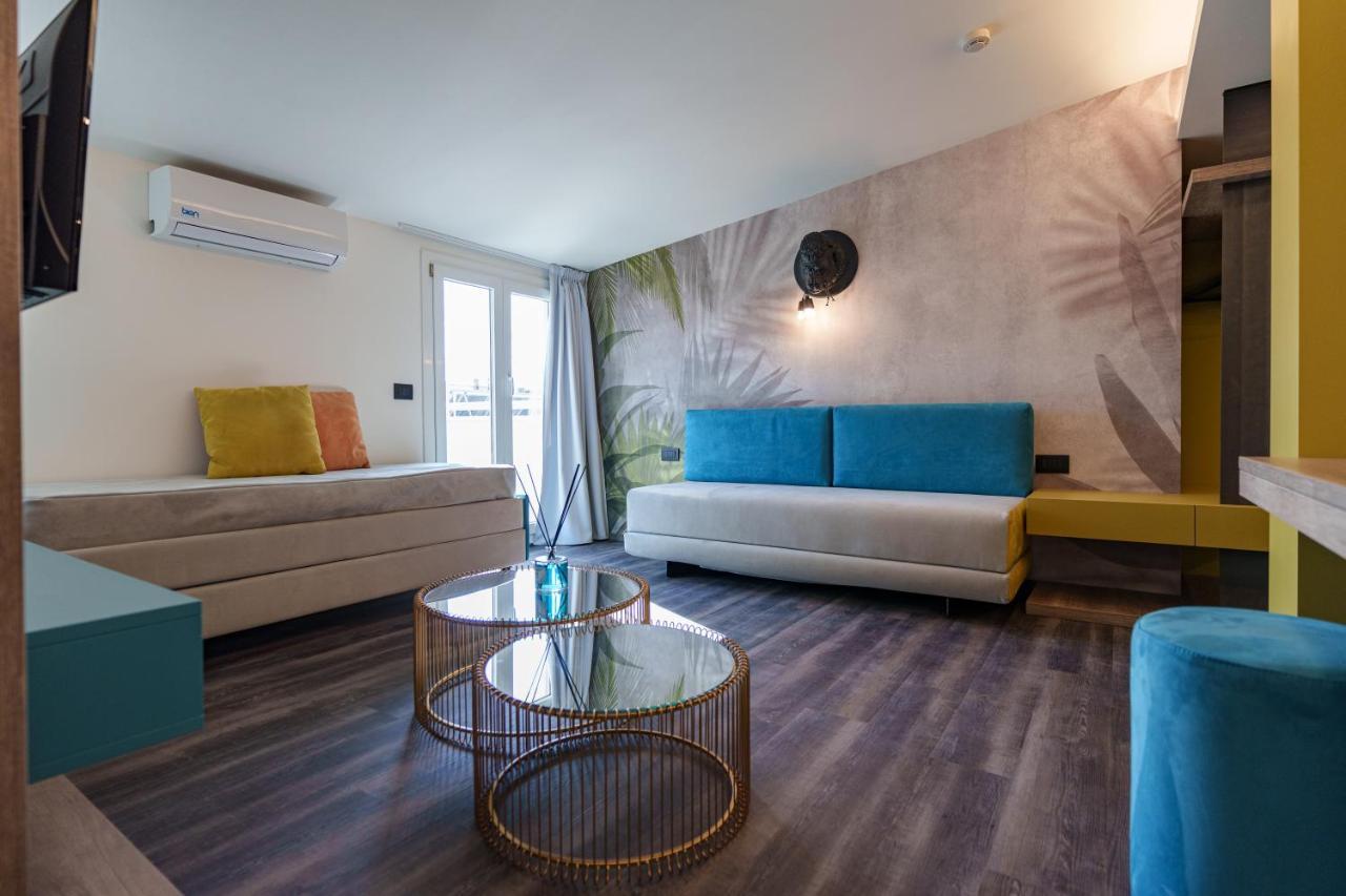 Design Hotel Astra B&B Misano Adriatico Eksteriør billede